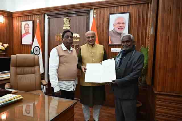 Champai Soren (Right) with Jharkhand Governor C P Radhakrishnan (Middle)