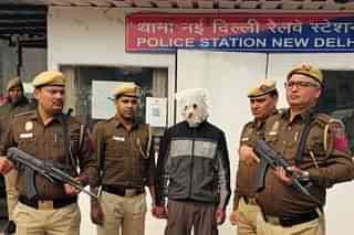 Riyaz Ahmed was detained by the railway unit of the Delhi Police. (X/@IshuSonu1)