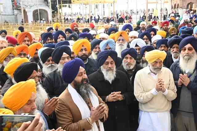 Shiromani Akali Dal president  Sukhbir Singh Badal offered prayers at Sri Akal Takht Sahib ahead of Punjab Bachao Yatra.