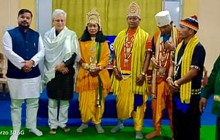 Monu (third from left) and leaders of the Ram Mandali being given a sendoff by former Deputy CM Jishnu Debbarma and Tripura tourism minister Sushanta Chowdhury before their journey to Ayodhya