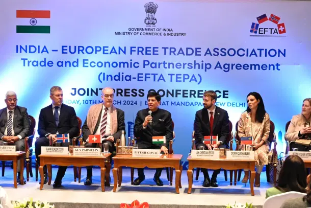 Union Minister Piyush Goyal with EFTA officials (Pic Via Twitter)