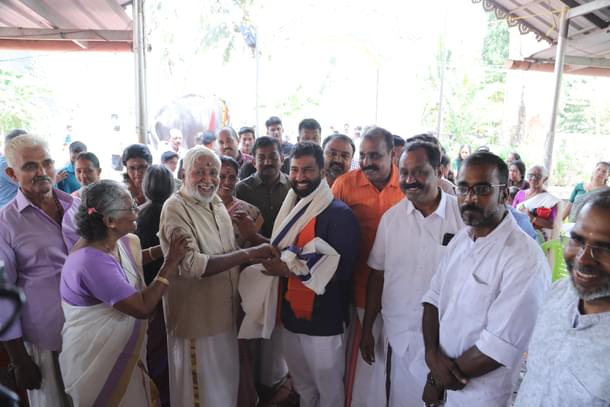Anil Antony welcomed at the temple (Special Arrangement)