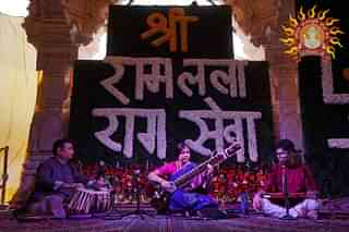Vidushi Anupama Bhagwat with a musical offering to Ramlalla. (X account of Shri Ram Janmabhoomi Teerth Kshetra)