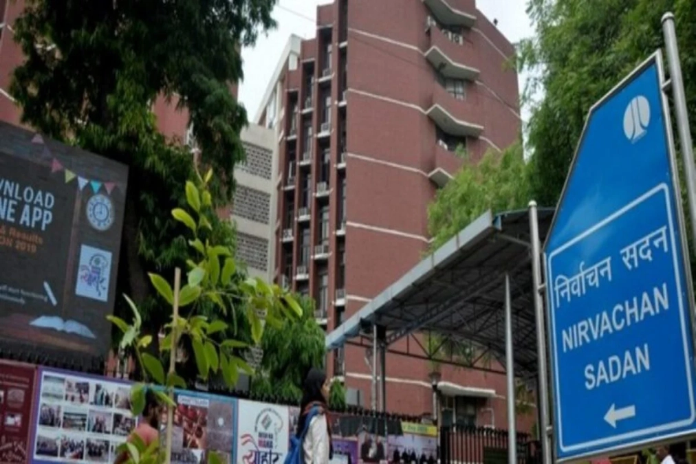 Supreme Court Against EC's Voter  List Revision Exercise In Poll-Bound State