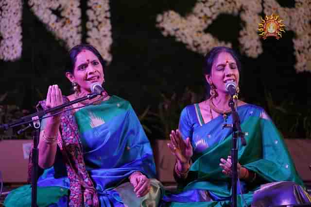 Ranjani, Gayatri singing at Ram Lalla Mandir, Ayodhya