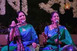 Ranjani, Gayatri singing at Ram Lalla Mandir, Ayodhya