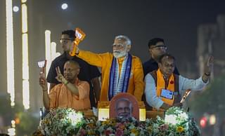PM Modi With CM Yogi Adityanath And BJP's Bareilly Aandidate Chhatrapal Gangwar