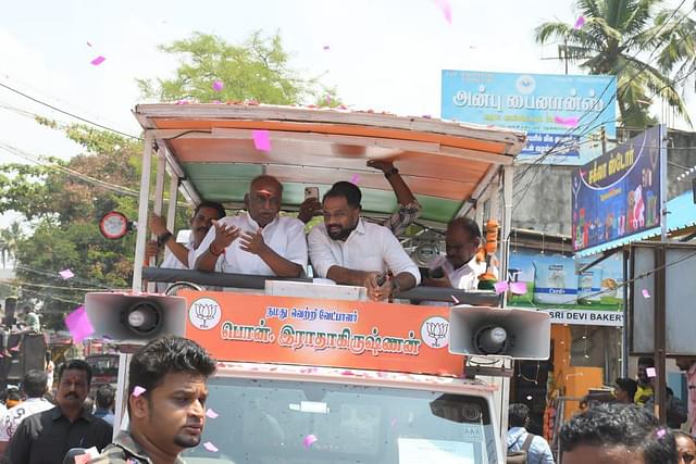 The campaign vehicle at one of the stops (Siva Ganesh)