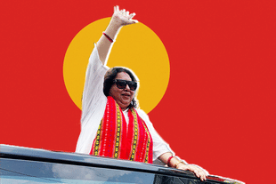 Maharani Kriti Singh Debbarma on her way to file her nomination papers