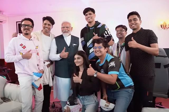Prime Minister Modi with India's top gamers.