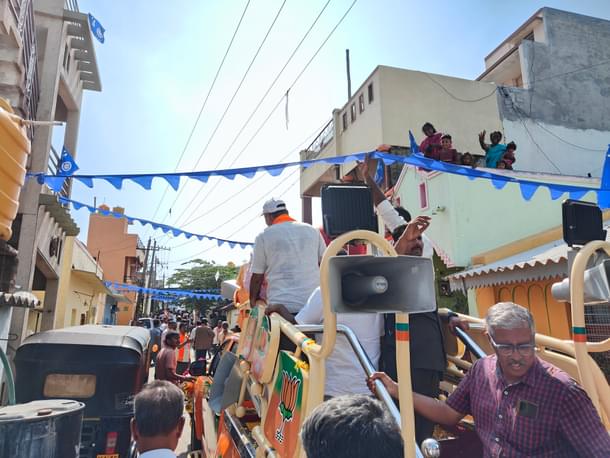 The canvass vehicle moving from Solugara Beedi.