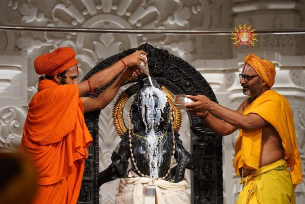 Divya Abhisheka of Ramlalla at Ayodhya Mandir