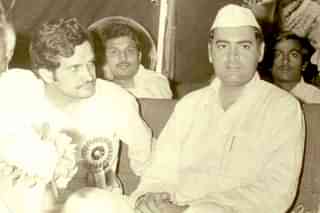 Birender Singh (L), former PM Rajiv Gandhi (R)