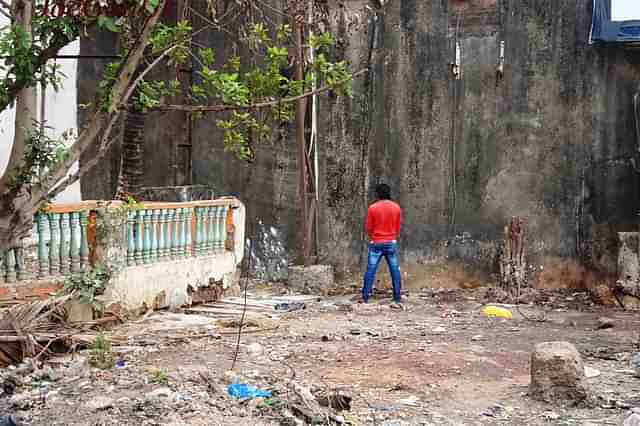 Near a bus stand in Goa (Joegoauk Goa/Flickr) 