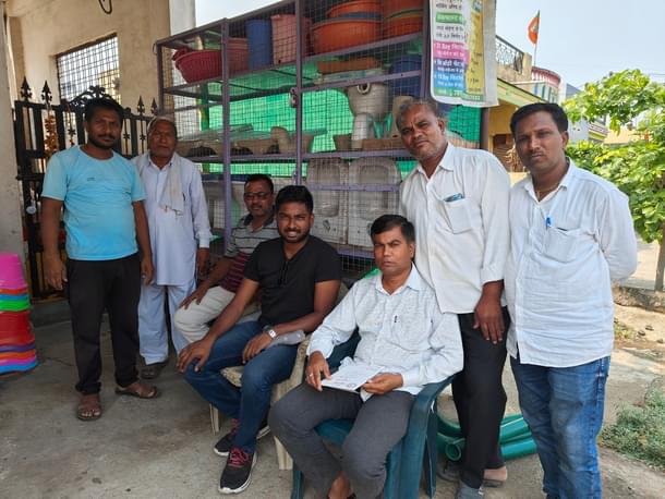 Some locals from Paradsingha, just a few kilometres away from the Maharashtra border.