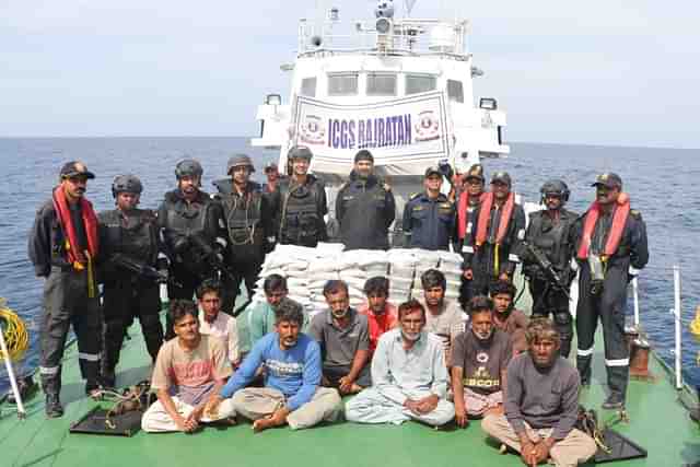 ICGS Rajratan with apprehended drugs and Pakistani crew