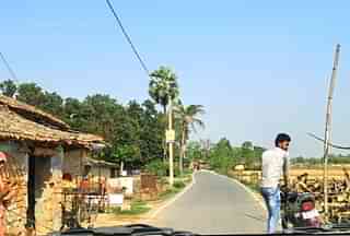 The roadway to Madhubani