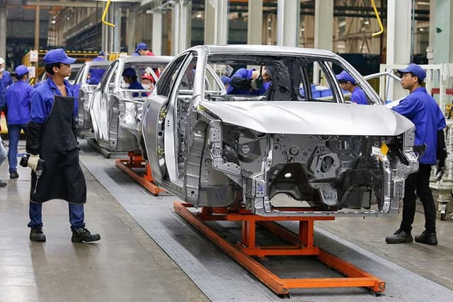 Inside one of BYD's EV making factories in China. Image Source: China Daily