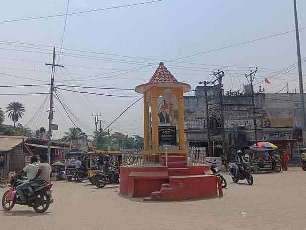 A crossroad In Madhepura with Bharat Ratna Karpoori Thakur's bust