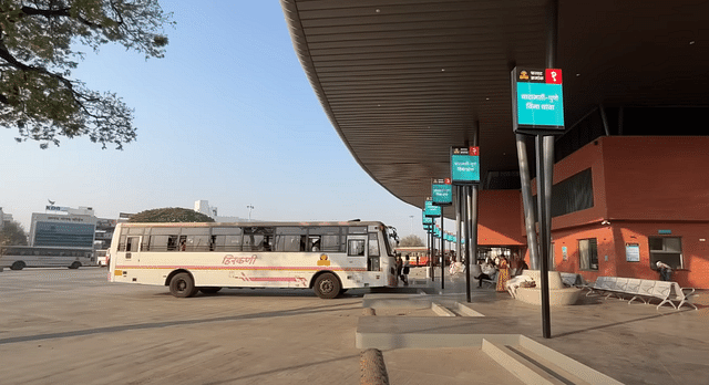 The recently inaugurated Baramati Bus Terminus has 25 bus platforms, making it one of the biggest bus terminus in entire Maharashtra. (Image Source: Bhushan Gawde)