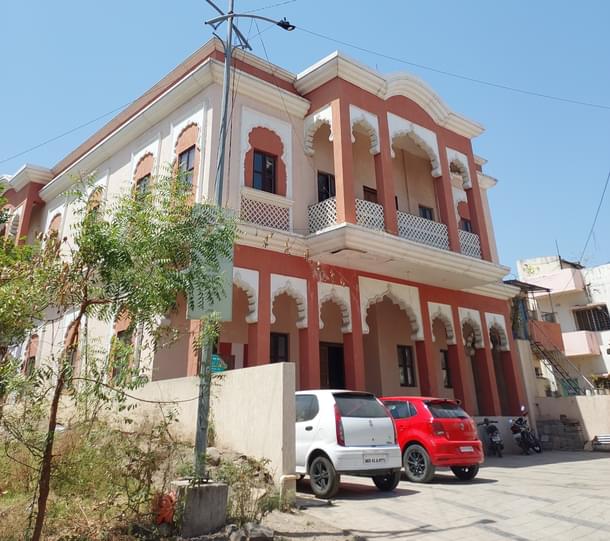 A museum built by the Baramati Municipal Council in the memory of 'Kavivarya' Moropant. The structure has been awaiting inaguration for more than four years now.