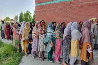 Voters standing in queue in Anantnag-Rajouri constituency in J&K