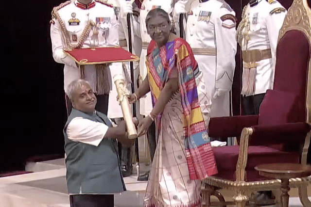 President Murmu conferring Padma Shri on Dr K S Rajanna