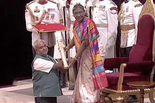 President Murmu conferring Padma Shri on Dr K S Rajanna