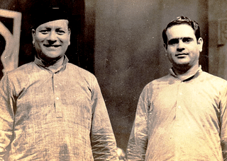 Ustad Bismillah Khan (left) and Vidwan Sheik Chinna Moulana