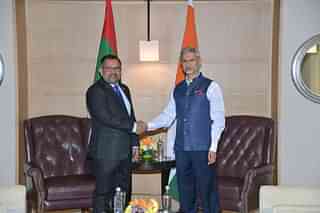 India's Foreign Minister S Jaishankar with Maldivian Foreign Minister Moosa Zameer. (X/@MoosaZameer)