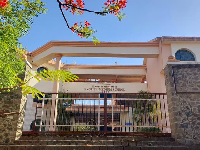 VP's CBSE board affiliated english medium school.