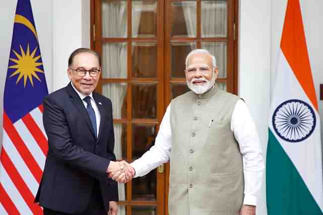 Malaysian PM Anwar Ibrahim with PM Narendra Modi