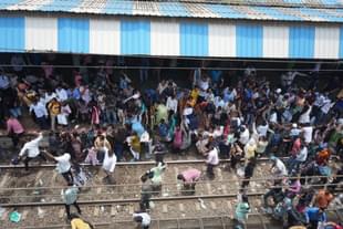 Protests at Badlapur railway station