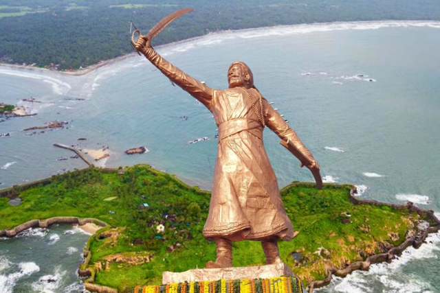 Shivaji Statue Collapse Controversy: Uddhav Sena BJP Cadre Clash, Congress Plays Caste Card