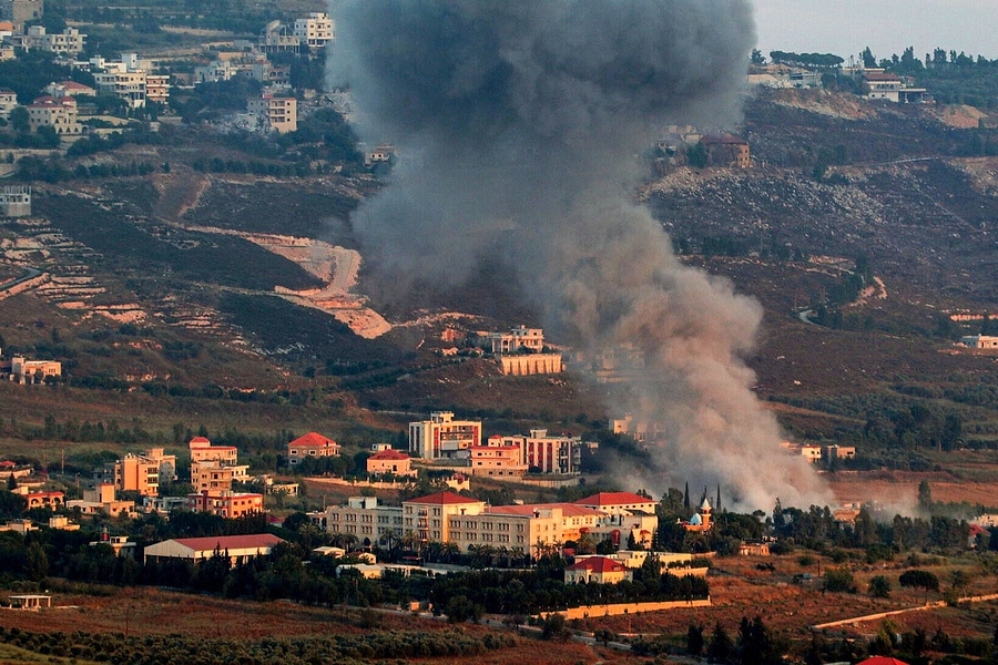 Israeli Air Strike Kills Ayatollah's Aide Amidst Iran Tensions