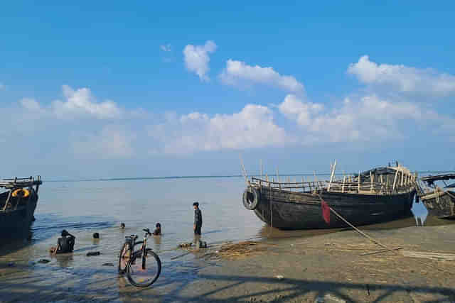 Despite being located on the banks of the Ganga, Rajmahal lacks access to piped water supply.