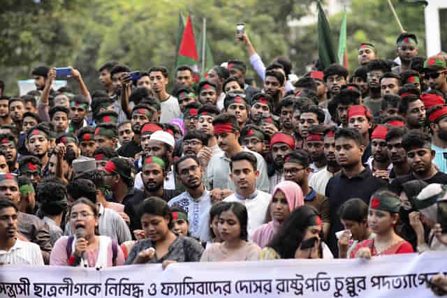 Students demonstrating in Dhaka earlier this week demanding the resignation of Bangladesh's president