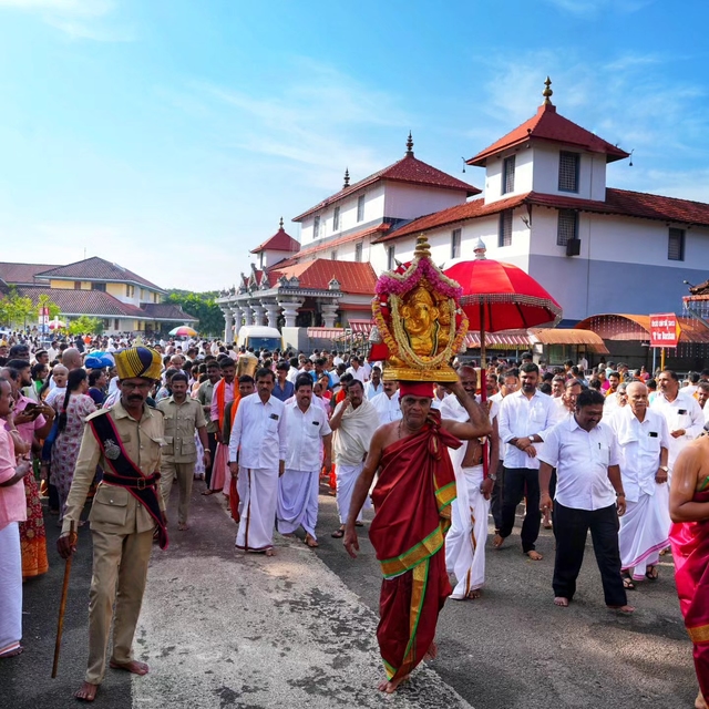 A murti of Ganesha is being carried in Dharmasthala Sri Manjunatha Swamy temple. 