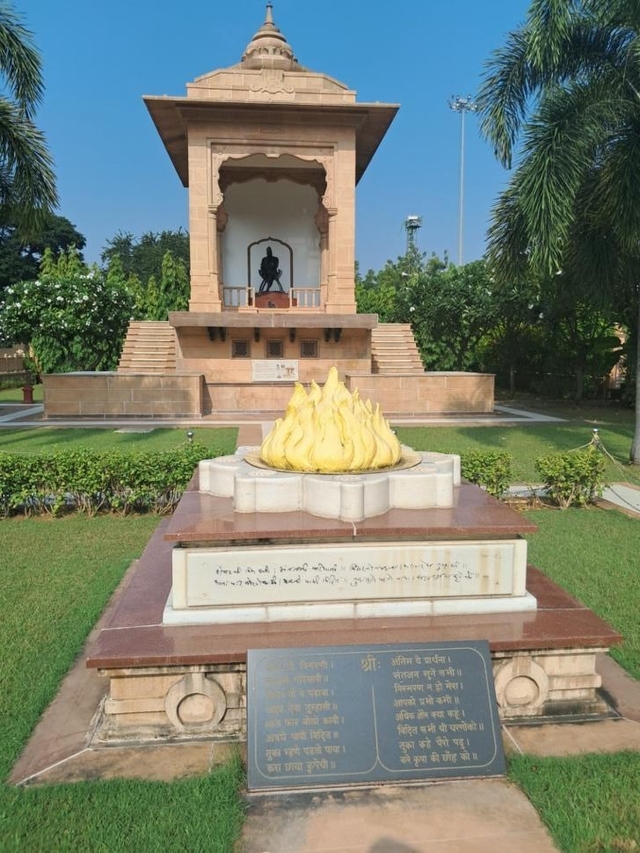 Dr Hedgewar Smruti Bhavan houses the samadhis of Dr K B Hedgewar and Guruji Golwalkar