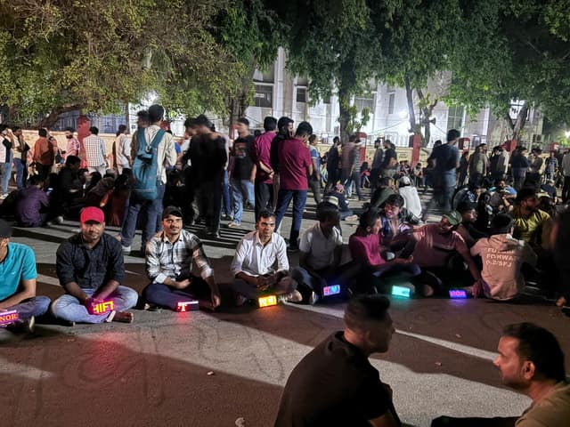 Many students continued to stay even after the announcement.