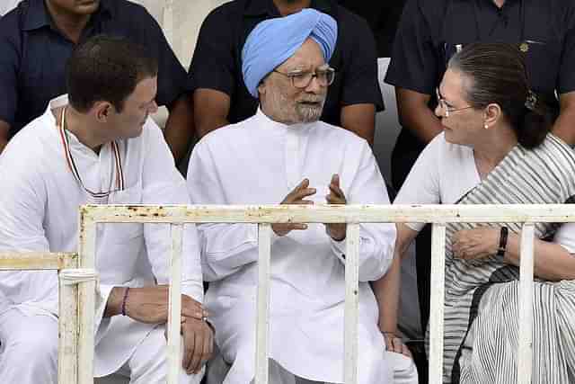 Sonia Gandhi, former Prime Minister Manmohan Singh, Rahul Gandhi. (Sonu Mehta/Hindustan Times via Getty Images)&nbsp;