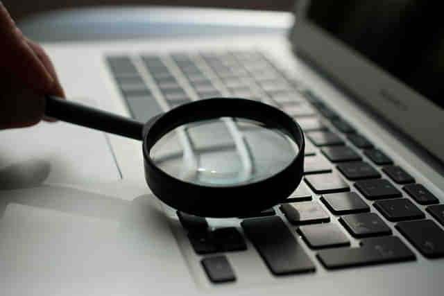 Employing armies of fact-checkers is not the answer (Photo by Agence Olloweb on Unsplash)
