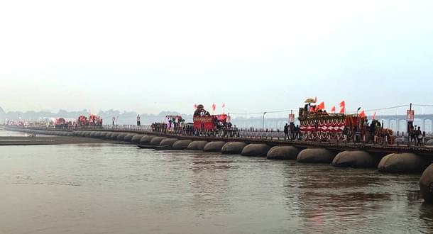 Panchayati Akhara taking out a grand procession to mark their entry into the Kumbh area (Ankit Saxena/Swarajya)