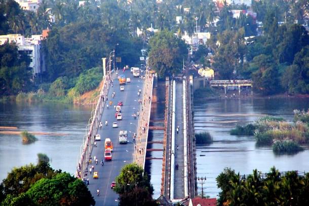 Kaveri Bridge between Thiruchirapalli and Srirangam
