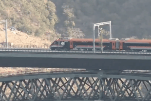Vande Bharat train crossing the Chenab railway bridge in J&K (Pic Via X)