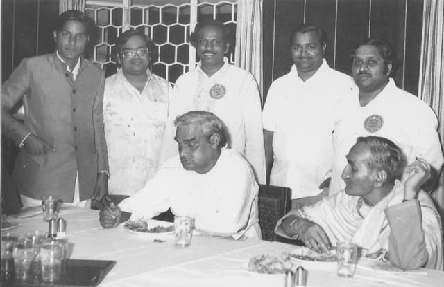Young Lahar Singh (extreme left) with Bharat Ratna Atal Bihari Vajpayee.