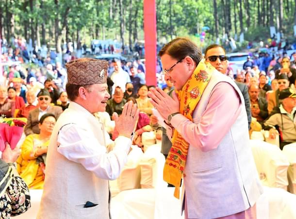 Colonel (Retd) Vikram Thapa with Uttarakhand CM Pushkar Dhami