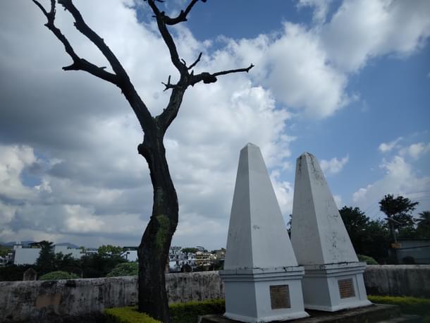 Khalanga memorial
