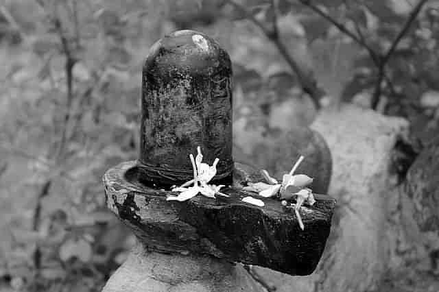 A Sivalinga&nbsp; (Bijay chaurasia/Wikimedia Commons)