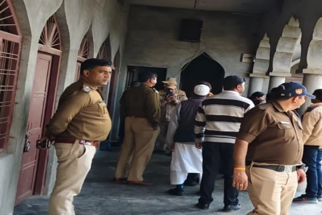 UP: Bareilly Police Busts Conversion Racket With Links To Madrasa Cleric, Zakir Naik's Radicalisation CD Seized